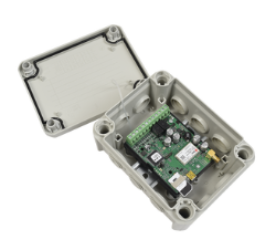 Controlador remoto 3G / Activación por medio de CELULAR (APP o LLAMADA) / Marcador / Caja Nema IP67 / 2000 Usuarios