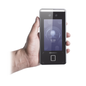 Terminal Min Moe WiFi de Reconocimiento Facial ULTRA RÁPIDO (Exterior IP65) / Hasta 1.5 mts en lectura / Soporta P2P Hik-Connect / 3,000 Usuarios /QR y Videoportero (ambientes de bajo ruido)