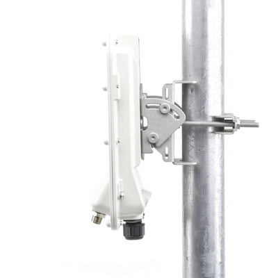 PTP-550 Hasta 1.36 GBps / 4910 - 6200 MHz / 802.11 AC Wave 2 MU-MIMO 4: 4x4 / BackHaul Conectorizado (C050055H014A) - Image 2