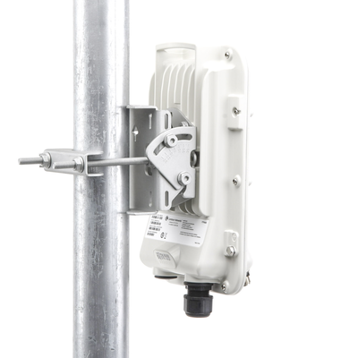 PTP-550 Hasta 1.36 GBps / 4910 - 6200 MHz / 802.11 AC Wave 2 MU-MIMO 4: 4x4 / BackHaul Conectorizado (C050055H014A) - Image 3