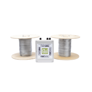 Kit de Cable Sensor Perimetral Para Cercas Ciclonicas IRONCLAD/ 305 METROS / 2 ZONAS; 152 METROS POR ZONA / Sin Falsas Alarmas por Viento / TODO Incluido TARJETA LPU400/ Calibración por Software