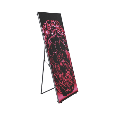 Poster LED de Piso / Pixel Pitch 1.5 mm / Modular (Puede Crecer con Mas Posters) / Mantenimiento Frontal / Uso en Interior / Calidad de Video Destacada