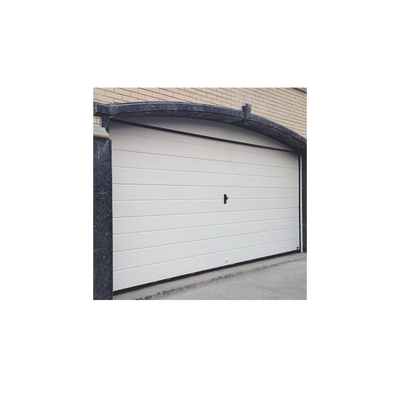 Puerta de Garage de Alta Calidad / Linea Central / Color Blanco 9X7 pies, AISLADA, Estilo Americana.